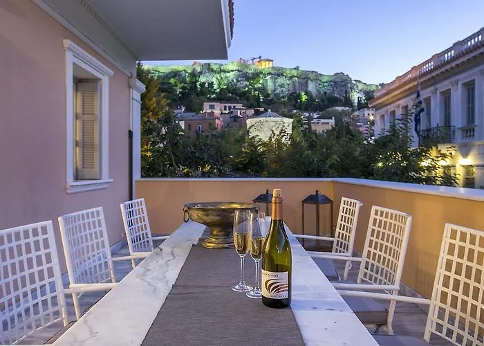 Aerides 3 Luxury Suites