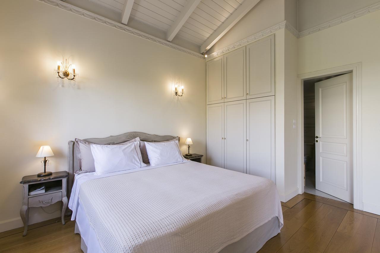 Aerides 3 Luxury * Athens